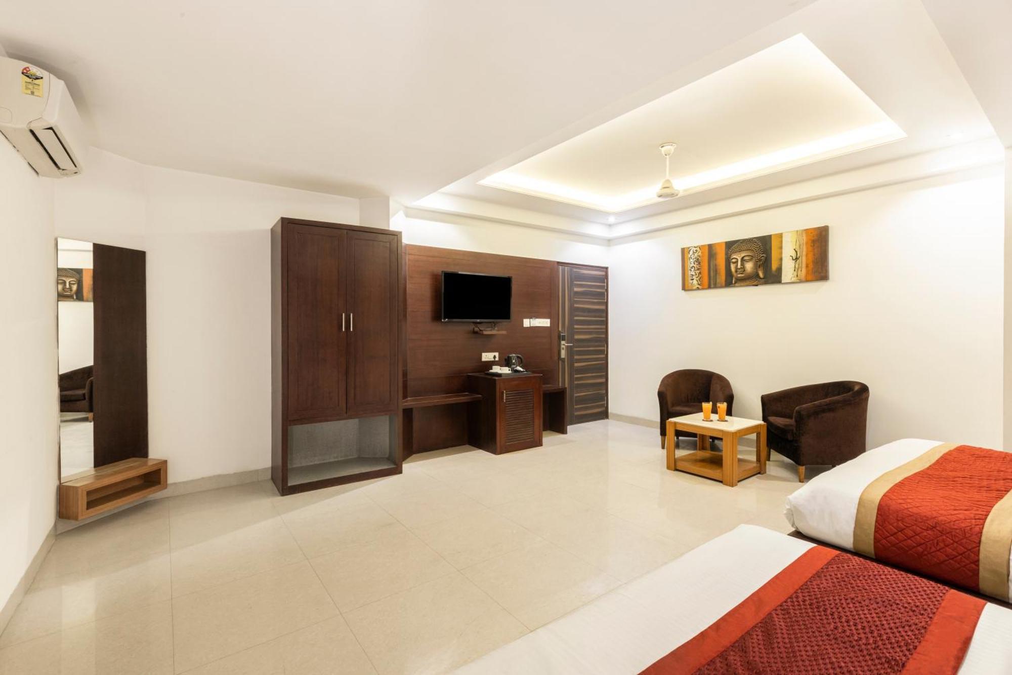 Aero Star By Star Group 3* New Delhi